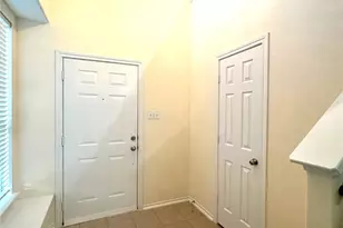 254 Liriope Ct, The Woodlands, TX 77384 - Photo 4