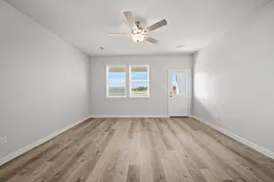 3622 Crawford St, Bay City, TX 77414 - Photo 8