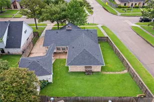 10103 Sagemill Dr, Houston, TX 77089 - Photo 28
