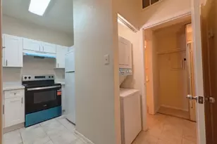 7900 Bissonnet St, Houston, TX 77074 - Photo 4