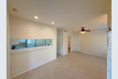 7900 Bissonnet Street #B1, Houston, TX 77074 - Photo 2