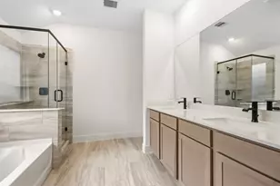 15743 Gdn Rdg Dr, Montgomery, TX 77316 - Photo 10