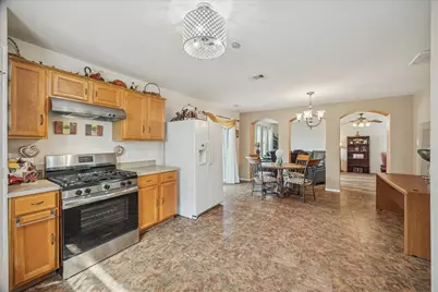 12811 Rio Lindo Street, Rosharon, TX 77583 - Photo 2