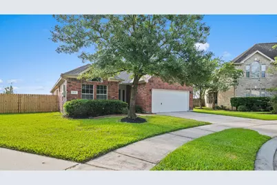 18710 Condrey Court, Tomball, TX 77377 - Photo 2