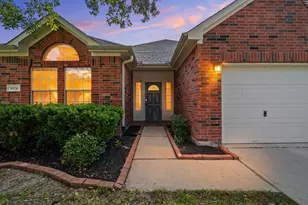 18710 Condrey Ct, Tomball, TX 77377 - Photo 1