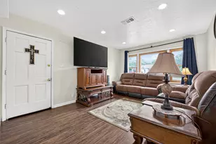 306 Tilden Dr, Pasadena, TX 77506 - Photo 4