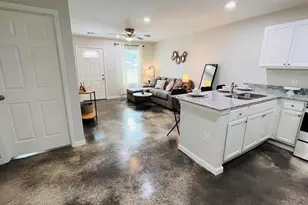 635 N Mlk Dr, Ames, TX 77575 - Photo 6