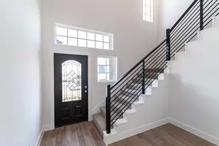 626 Escondido Dr, Dayton, TX 77535 - Photo 2