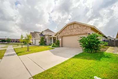 14215 Campo Vista Dr, Houston, TX 77083 - Photo 2