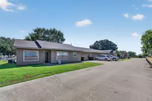 7523 Avenue J, Beasley, TX 77417 - Photo 14