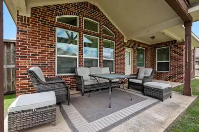 101 Long Meadow Ct, Clute, TX 77531 - Photo 26