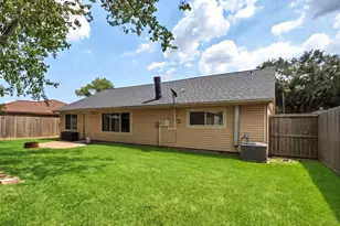 10015 Rustic Rock Rd, La Porte, TX 77571 - Photo 18