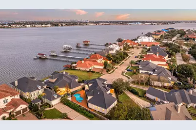 1002 Island View, League City, TX 77565 - Photo 2