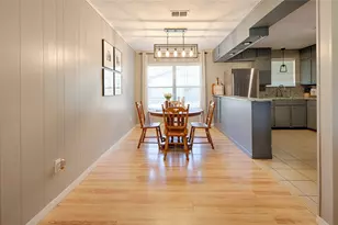 207 River St, Hallettsville, TX 77964 - Photo 6