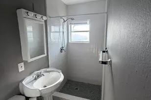 4334 Polk St, Houston, TX 77023 - Photo 6