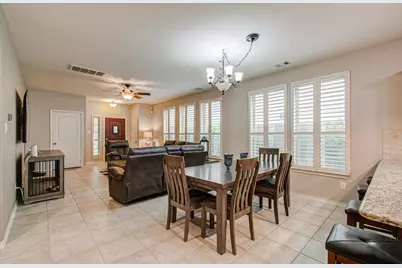 6882 Dogwood Cliff Lane, League City, TX 77539 - Photo 10