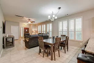 6882 Dogwood Cliff Ln, League City, TX 77539 - Photo 10