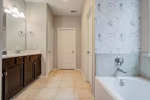 6882 Dogwood Cliff Ln, League City, TX 77539 - Photo 22