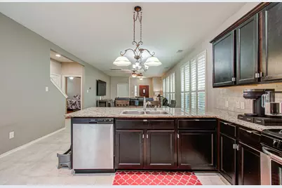 6882 Dogwood Cliff Lane, League City, TX 77539 - Photo 14