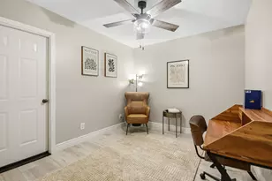 1915 Michele Dr, Sugar Land, TX 77498 - Photo 20