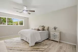 1915 Michele Dr, Sugar Land, TX 77498 - Photo 14