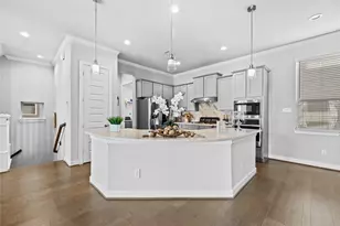 4007 Centre Valley Ln, Houston, TX 77043 - Photo 16