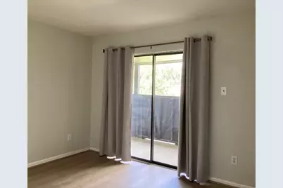 3075 Walnut Bend Lane #33, Houston, TX 77042 - Photo 10