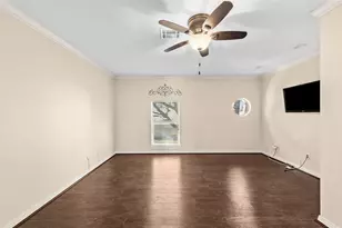 9621 Longmont Dr, Houston, TX 77063 - Photo 20