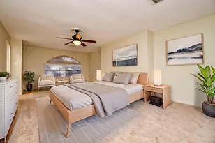 4 Bayou Pointe Dr, Houston, TX 77063 - Photo 24