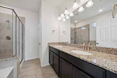 8604 Hollyoaks Creek Lane, Houston, TX 77063 - Photo 20