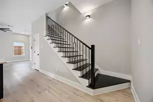 110 Frawley St, Houston, TX 77009 - Photo 2