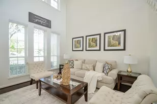 723 Overdell Dr, Sugar Land, TX 77479 - Photo 4