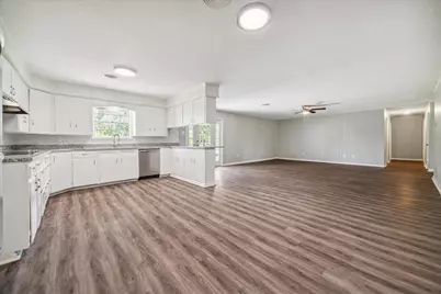 111 Chadwick, Bay City, TX 77414 - Photo 10