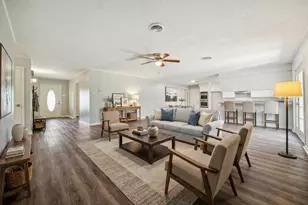 111 Chadwick, Bay City, TX 77414 - Photo 4