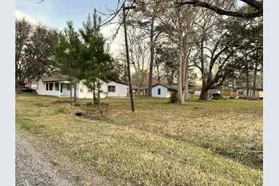 104 County Road 2401, Hull, TX 77564 - Photo 8