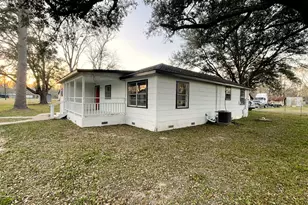 104 County Road 2401, Hull, TX 77564 - Photo 34