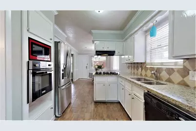 24314 Spring Mill Lane, Spring, TX 77373 - Photo 14