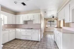 5603 Mossy Timbers Dr, Humble, TX 77346 - Photo 16