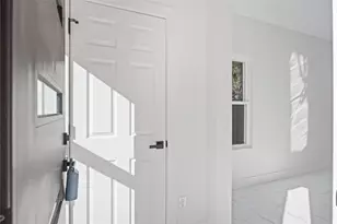 6063 Townsan Rd, Houston, TX 77396 - Photo 4