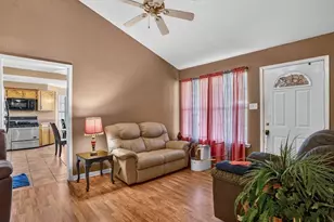 1019 Lamar St, Liberty, TX 77575 - Photo 8