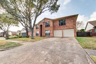 13618 Woodspire Dr, Houston, TX 77085 - Photo 2