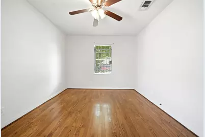 807 E 43rd Street, Houston, TX 77022 - Photo 22