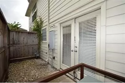 5941 South Loop E #604, Houston, TX 77033 - Photo 22