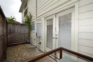 5941 S Loop E, Houston, TX 77033 - Photo 22