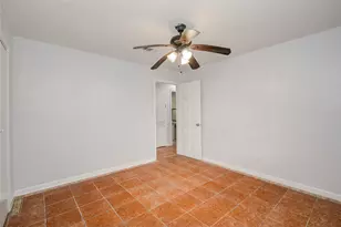 811 W 7th St, Freeport, TX 77541 - Photo 28