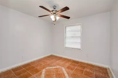811 W 7th Street, Freeport, TX 77541 - Photo 20