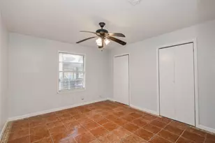 811 W 7th St, Freeport, TX 77541 - Photo 26