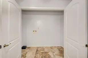 811 W 7th St, Freeport, TX 77541 - Photo 12