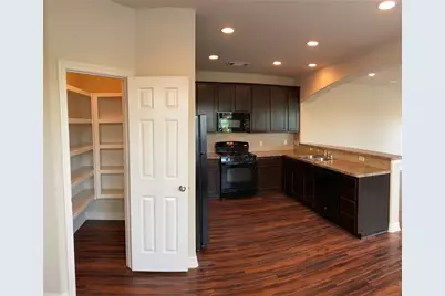 36 Woodland Hills Drive #B, Conroe, TX 77303 - Photo 6
