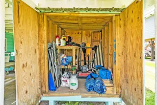 1214 County Rd 201, Sargent, TX 77414 - Photo 28